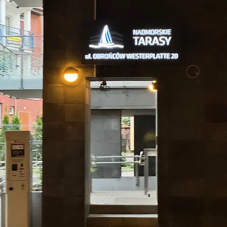 Nadmorskie Tarasy Sorrento Z Garazem,basen, Sauna,jacuzzi Lägenhet