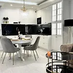 Nadmorskie Tarasy Sorrento Z Garazem,basen, Sauna,jacuzzi 公寓 科沃布热格