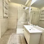 Nadmorskie Tarasy Sorrento Z Garazem,basen, Sauna,jacuzzi 科沃布热格