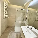 公寓 Nadmorskie Tarasy Sorrento Z Garazem,basen, Sauna,jacuzzi *