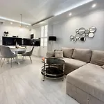Nadmorskie Tarasy Sorrento Z Garazem,basen, Sauna,jacuzzi * 科沃布热格