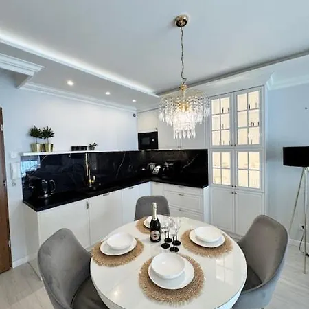 Appartamento Nadmorskie Tarasy Sorrento Z Garazem,basen, Sauna,jacuzzi