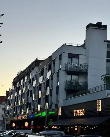 Nadmorskie Tarasy Sorrento Z Garazem,basen, Sauna,jacuzzi Appartamento *