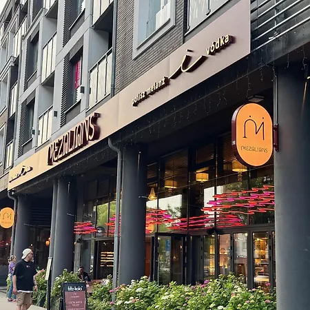 Apartment Nadmorskie Tarasy Sorrento Z Garazem,basen, Sauna,jacuzzi