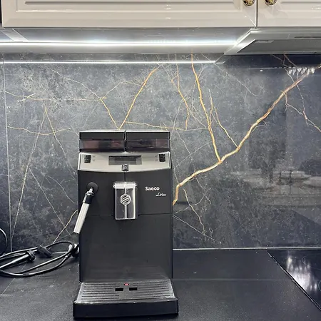 Nadmorskie Tarasy Sorrento Z Garazem,basen, Sauna,jacuzzi Apartment *