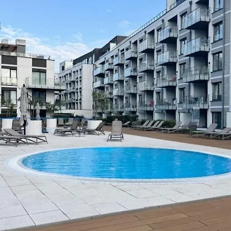 شقة Nadmorskie Tarasy Sorrento Z Garazem,basen, Sauna,jacuzzi كولوبرزيغ