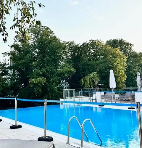 Nadmorskie Tarasy Sorrento Z Garazem,basen, Sauna,jacuzzi Apartment *