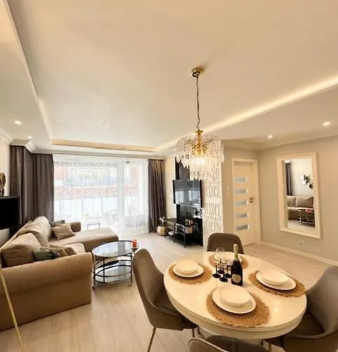 Nadmorskie Tarasy Sorrento Z Garazem,basen, Sauna,jacuzzi Apartment