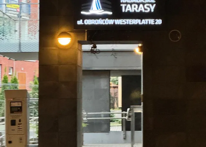 Nadmorskie Tarasy Sorrento Z Garazem,basen, Sauna,jacuzzi Apartment