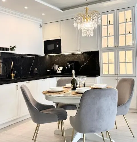 Apartment Nadmorskie Tarasy Sorrento Z Garazem,basen, Sauna,jacuzzi *