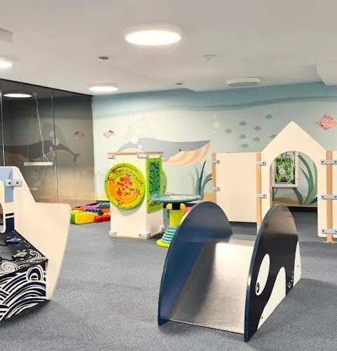 Apartment Nadmorskie Tarasy Sorrento Z Garazem,basen, Sauna,jacuzzi