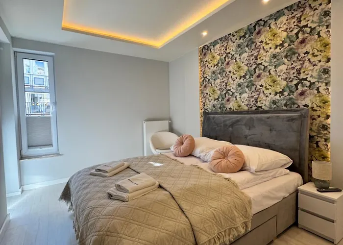 Apartment Nadmorskie Tarasy Sorrento Z Garazem,basen, Sauna,jacuzzi Kolobrzeg